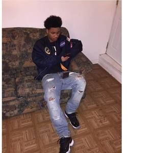 Meet your Posher, Gregory